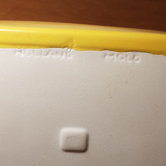 Holland Mold Yellow Dish with Flowered Print Lid - Picture 4 of 7